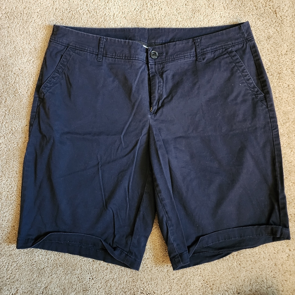 Liz Claiborne navy shorts